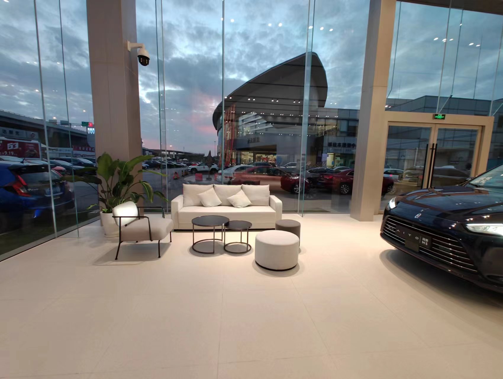 4S店现场图片